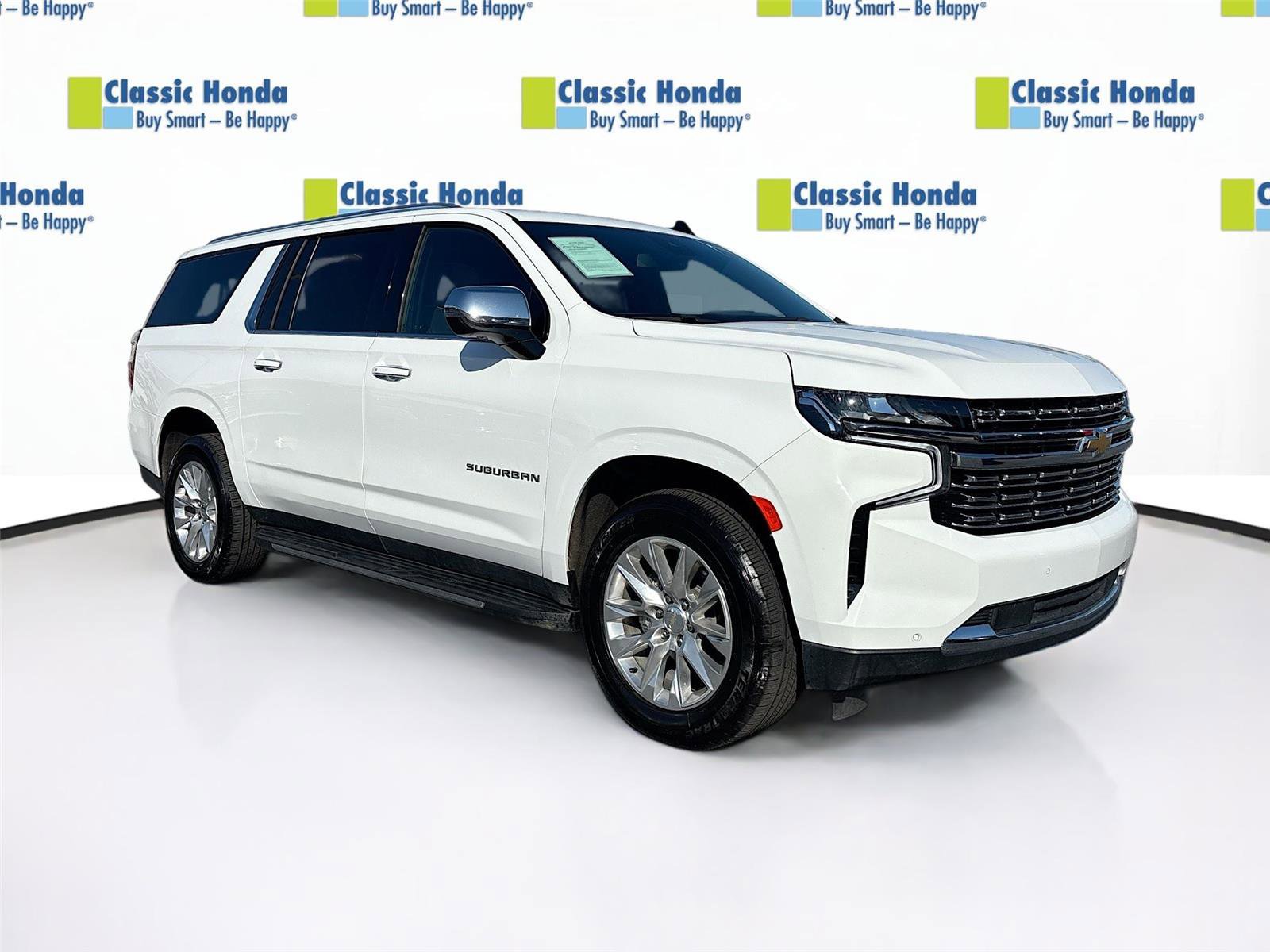 Used 2023 Chevrolet Suburban Premier image 1
