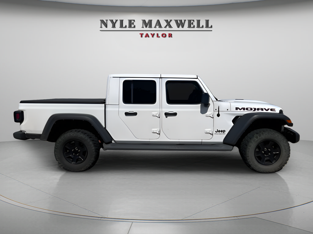 Used 2023 Jeep Gladiator Mojave AWD/4WD image 5