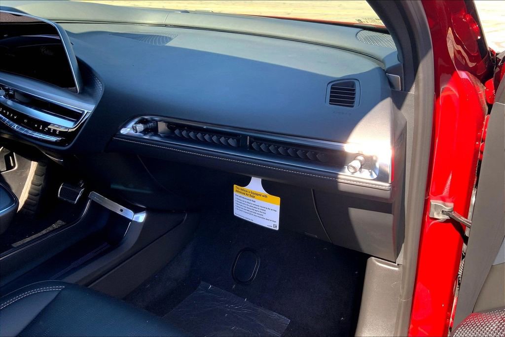 New 2026 Cadillac Lyriq V image 32