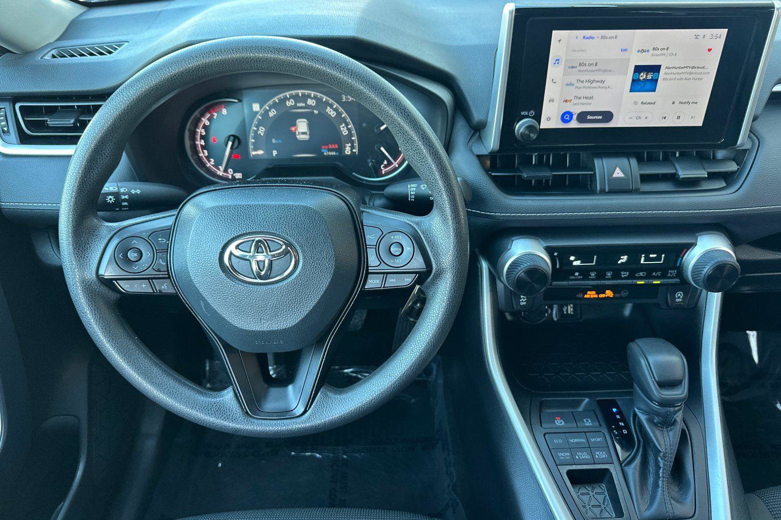 Used 2024 Toyota RAV4 LE image 13