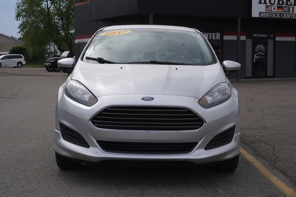 Used 2017 Ford Fiesta SE FWD image 2