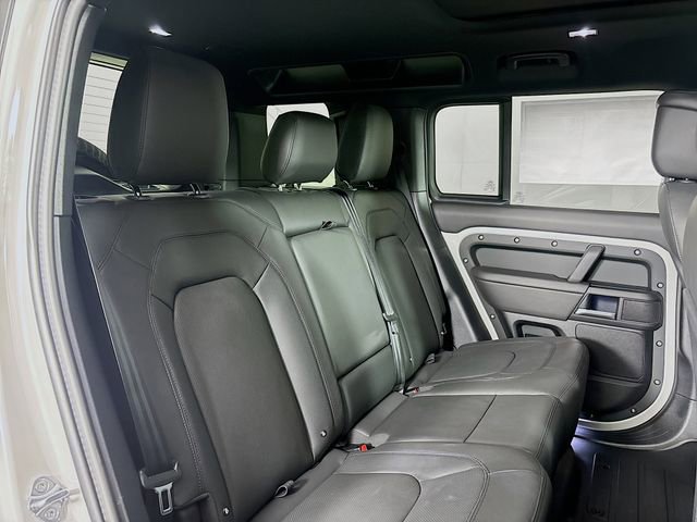 New 2026 Land Rover Defender 110 X-Dynamic SE image 24