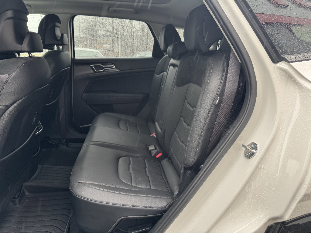 Used 2026 Kia Sportage SX Prestige image 9