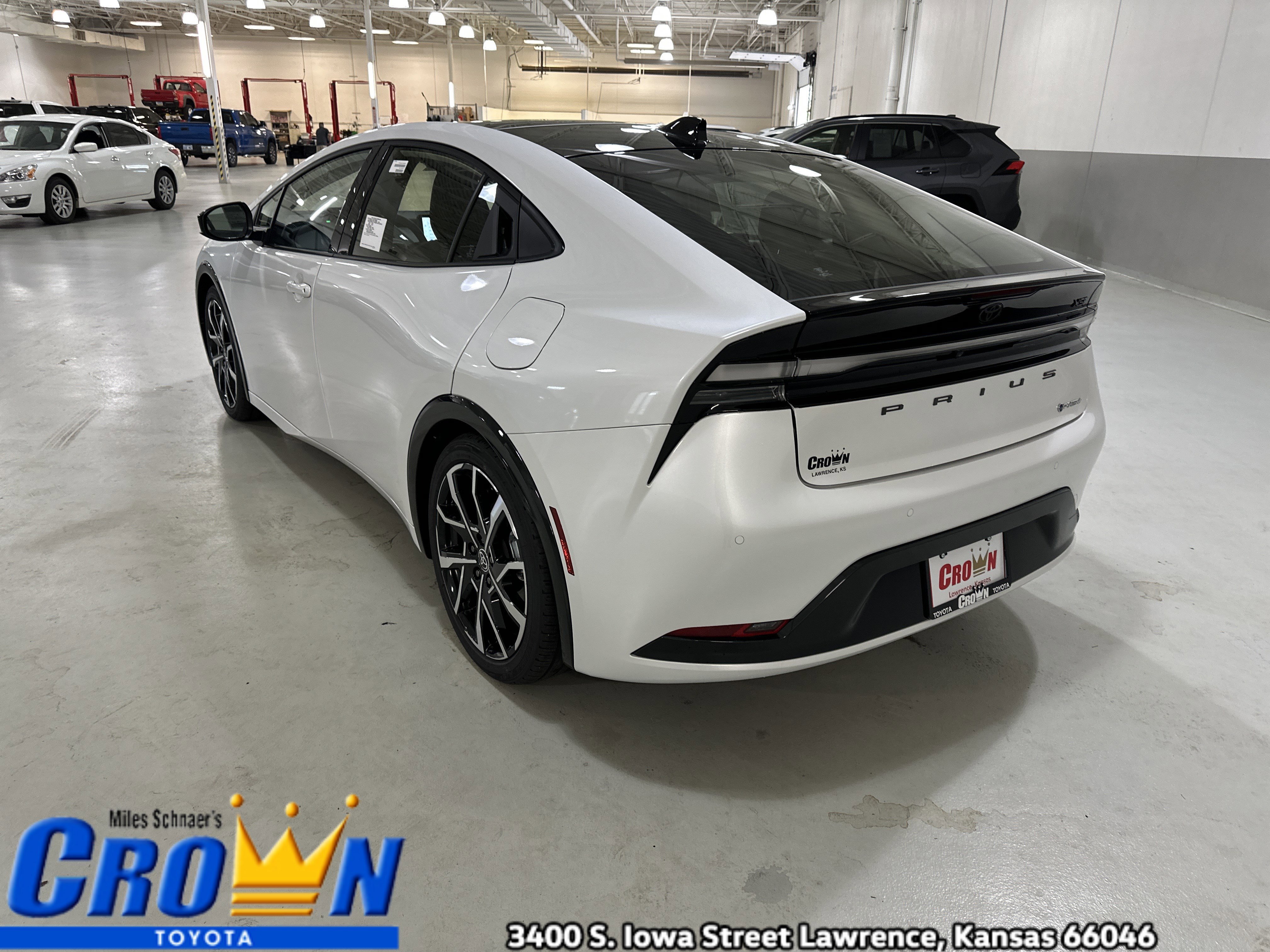 New 2026 Toyota Prius Plug-In Hybrid image 6