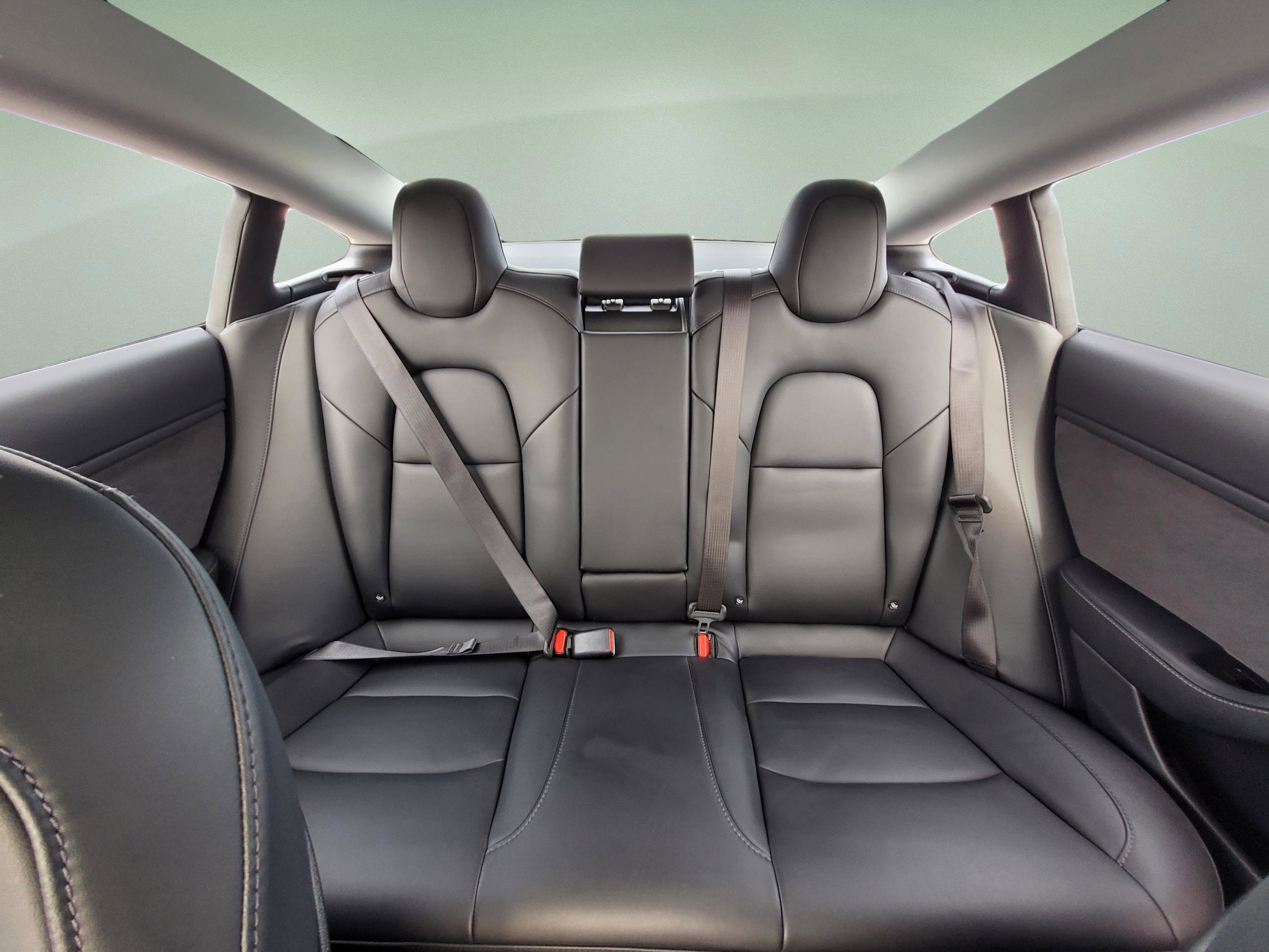 Used 2018 Tesla Model 3 Long Range image 18