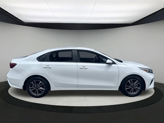 Used 2023 Kia Forte LXS image 5