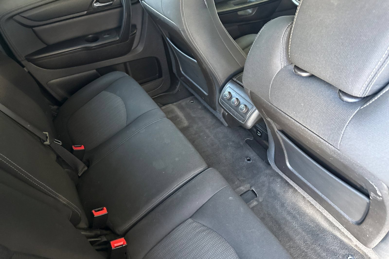 Used 2017 Chevrolet Traverse LT AWD/4WD image 18