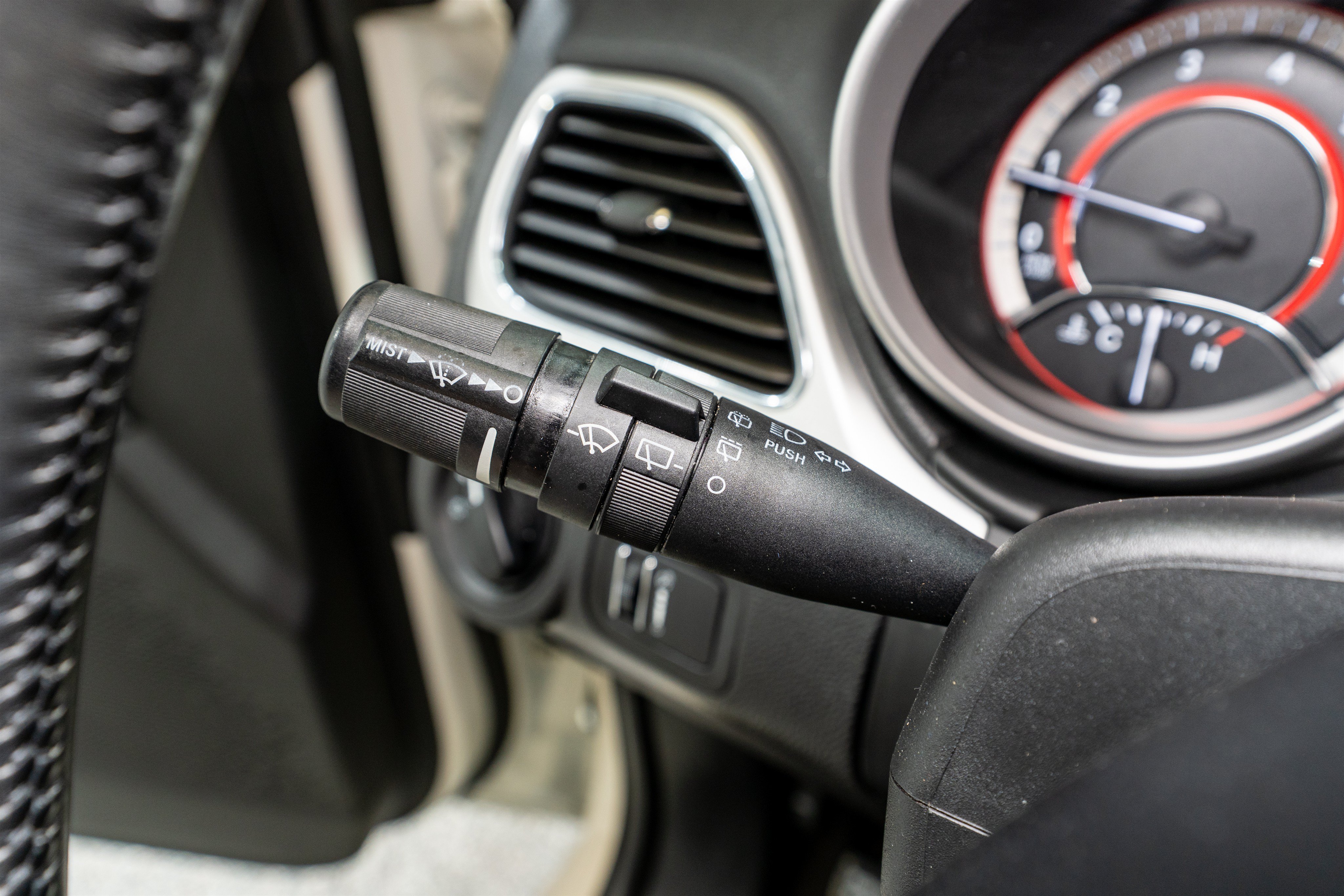 Used 2018 Dodge Journey SE w/ Popular Equipment Group FWD image 21