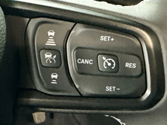 Used 2025 Jeep Wrangler Unlimited Sport AWD/4WD image 10