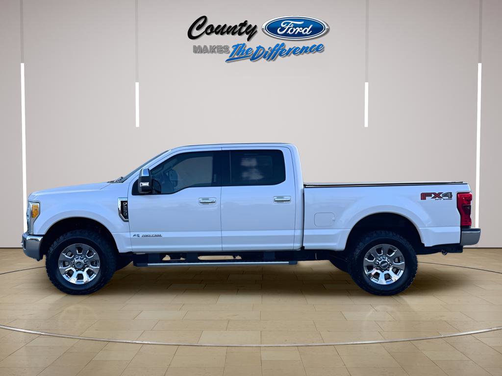 Used 2017 Ford F250 Lariat w/ Chrome Package image 3