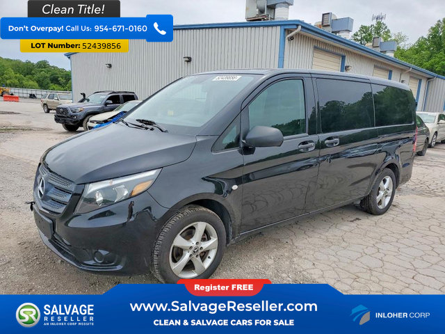 Used 2018 Mercedes-Benz Metris Passenger image 1