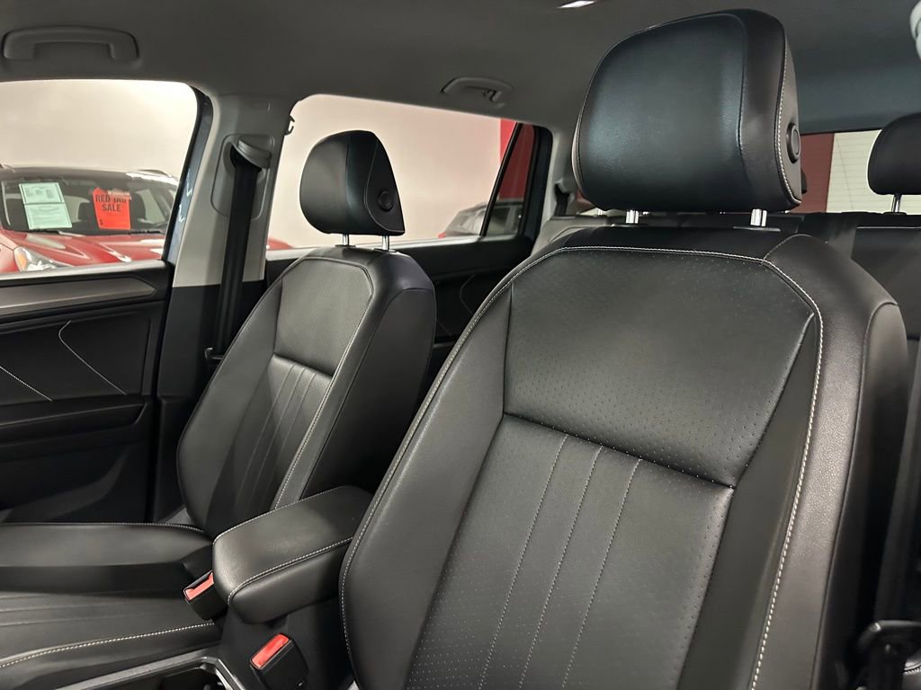 Used 2022 Volkswagen Tiguan SE FWD image 16