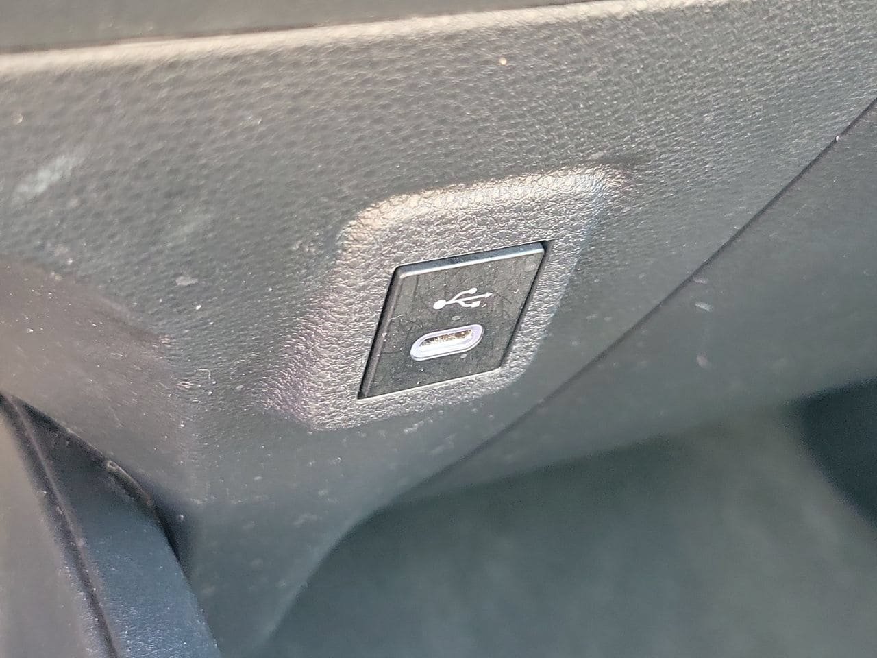 Used 2024 Toyota Corolla LE FWD image 28