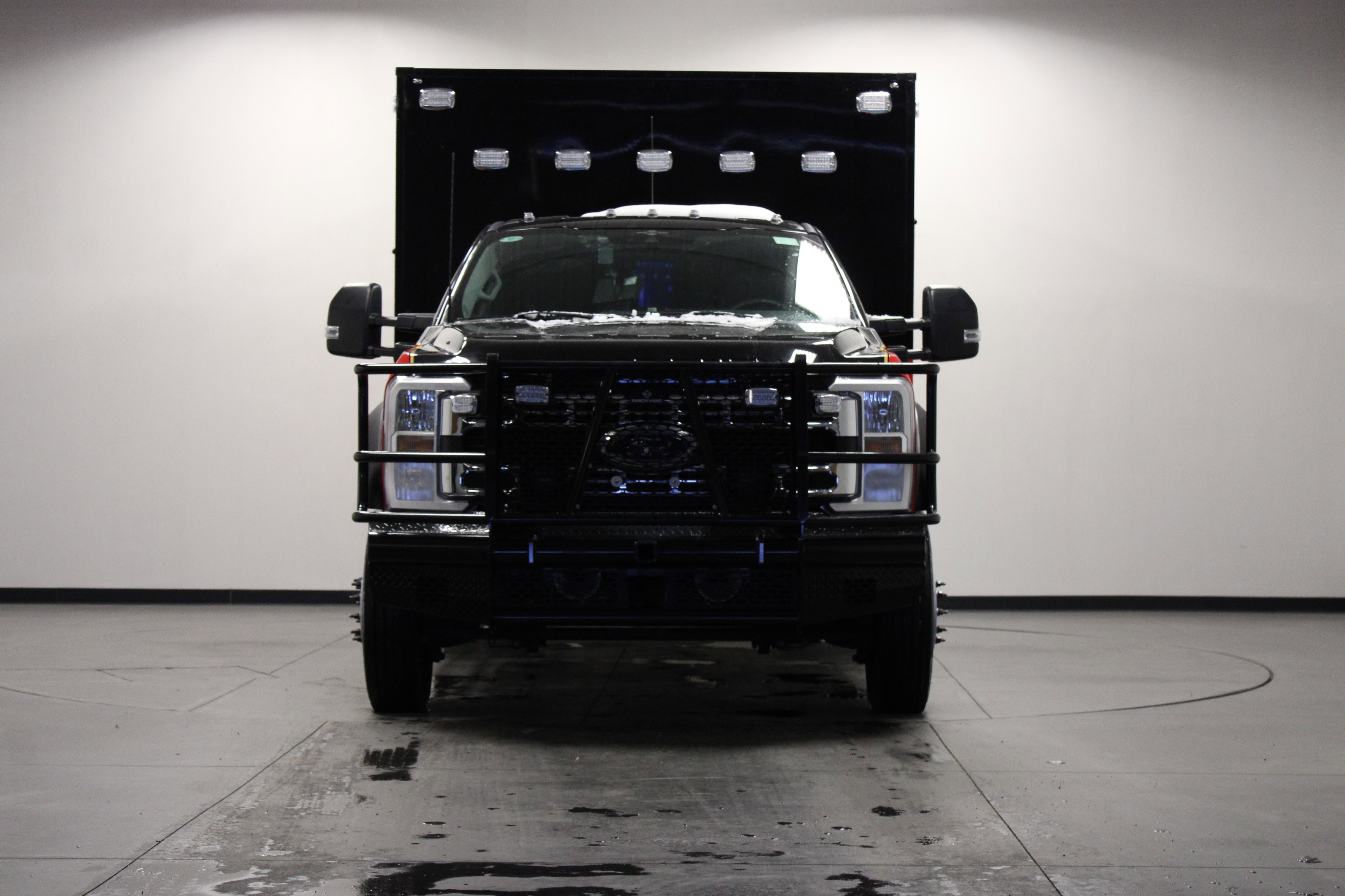 Used 2023 Ford F450 XLT w/ XLT Value Package RWD image 8