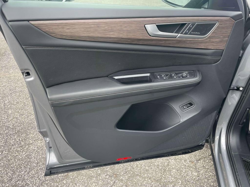 New 2026 Volkswagen Atlas SEL Premium R-Line image 17