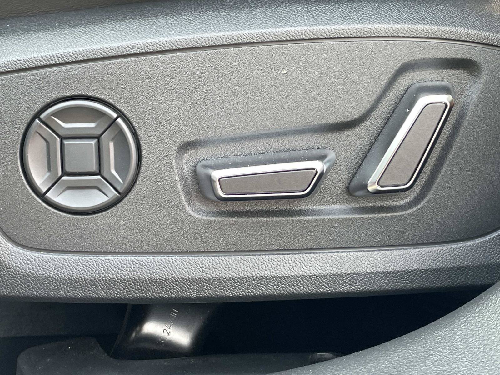Certified 2024 Audi RS 6 performance AWD/4WD image 72
