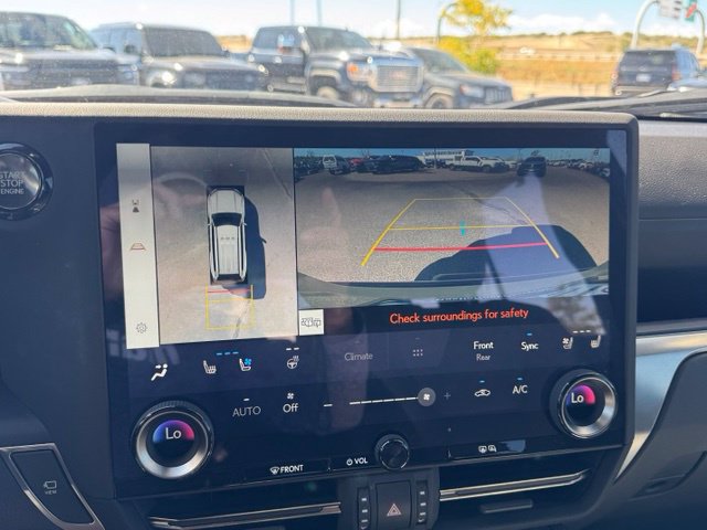 Used 2025 Lexus GX 550 w/ Accessory Package (2T) AWD/4WD image 35