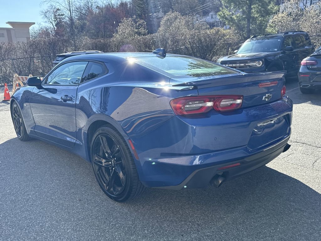 Used 2023 Chevrolet Camaro LT RWD image 3