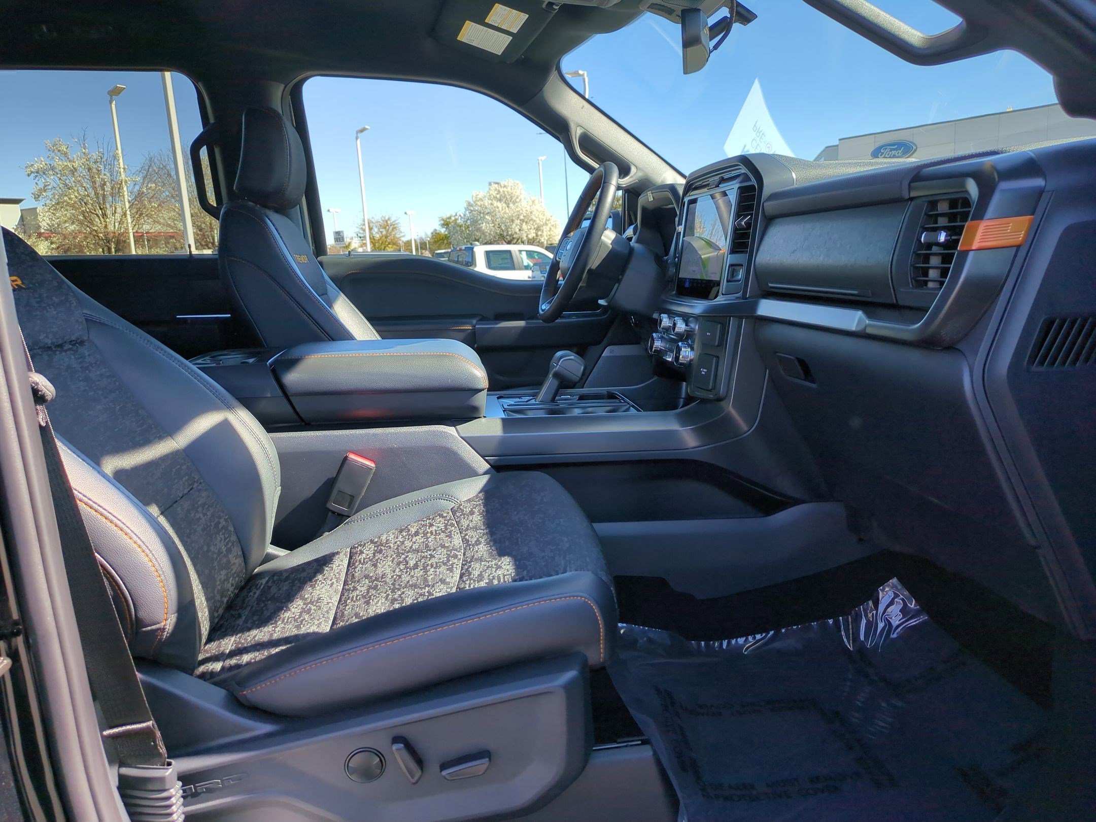 Used 2025 Ford F150 Tremor w/ Tow/Haul Package image 31