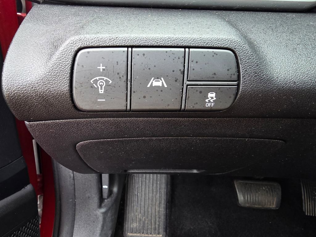 Used 2021 Hyundai Elantra SEL image 12