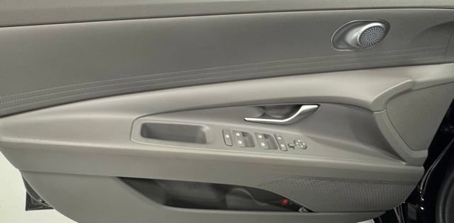 Used 2022 Hyundai Elantra SEL FWD image 20