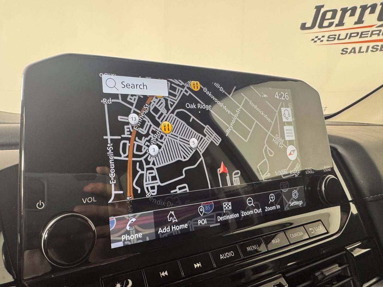 Used 2024 Nissan Pathfinder SL AWD/4WD image 18