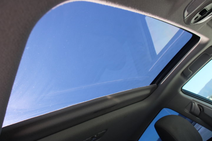 Used 2015 Toyota Prius Three w/ Solar Roof Package FWD image 18