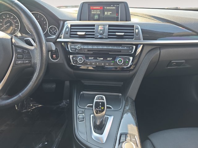 Used 2018 BMW 330i xDrive Sedan AWD/4WD image 11