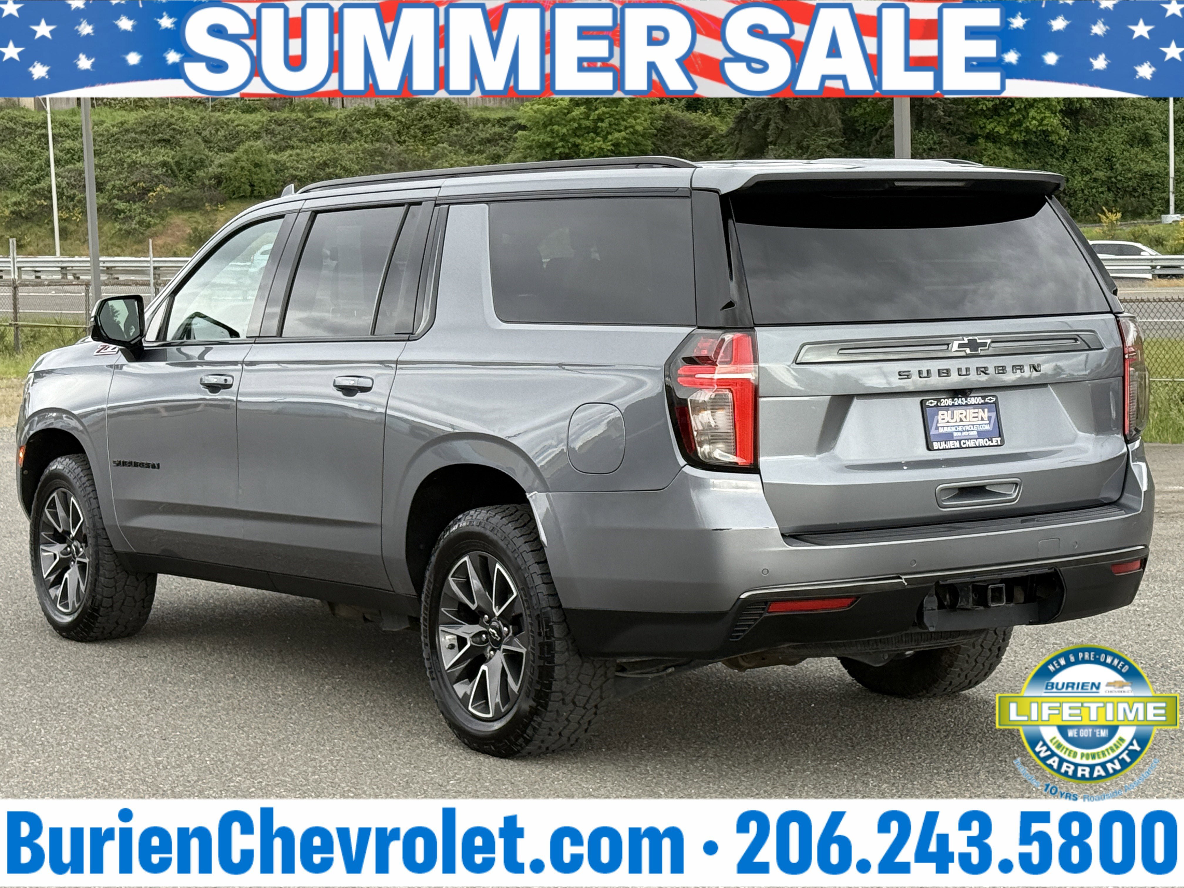 Used 2022 Chevrolet Suburban Z71 w/ Luxury Package AWD/4WD image 3