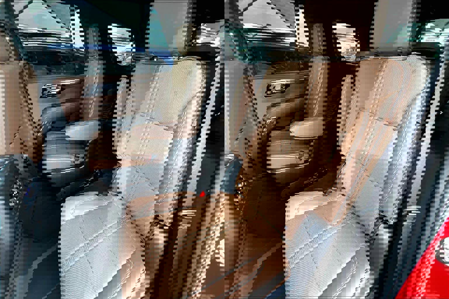 Used 2025 Chevrolet Tahoe High Country image 21