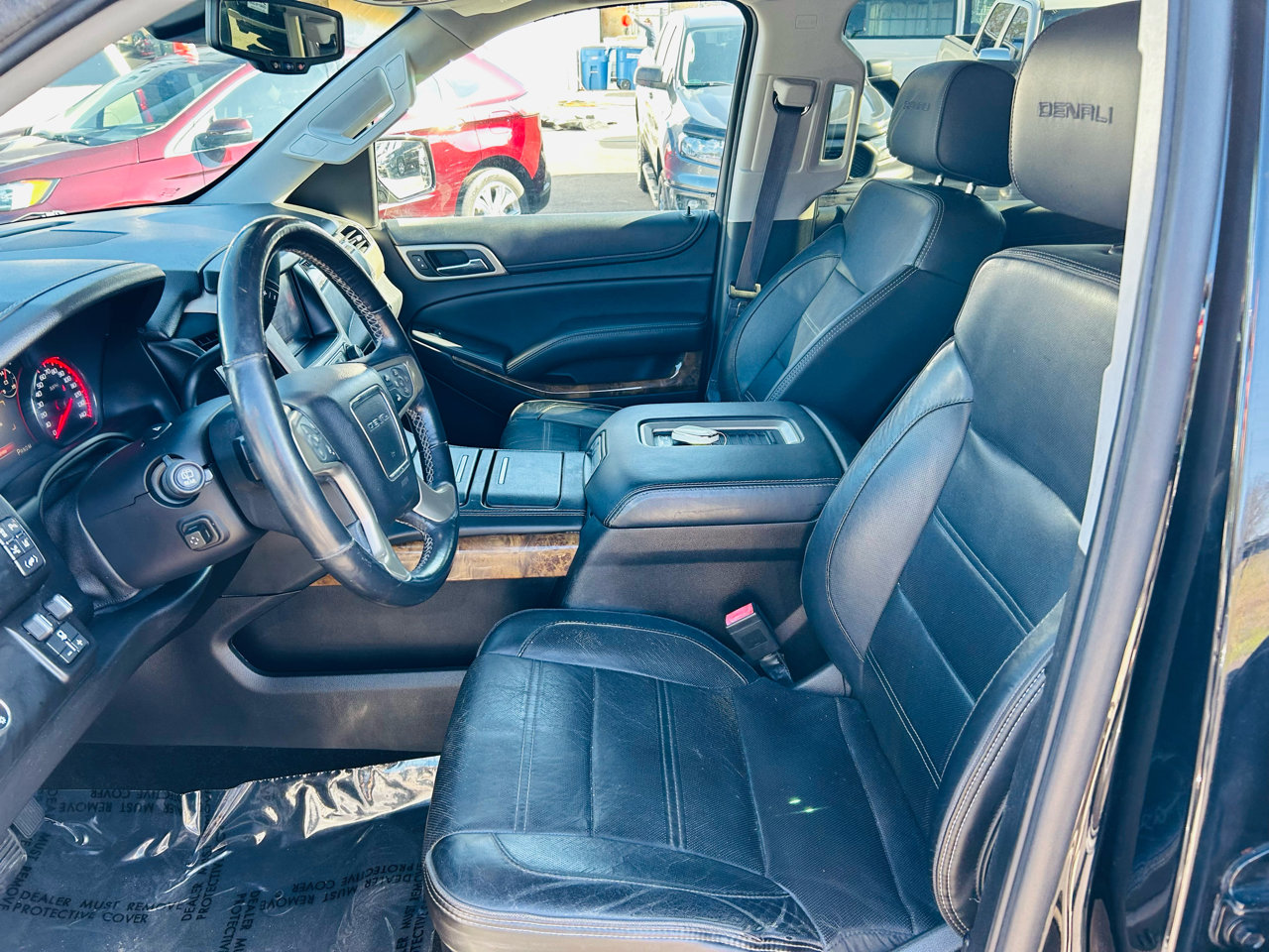 Used 2015 GMC Yukon XL Denali w/ Premium Package image 18