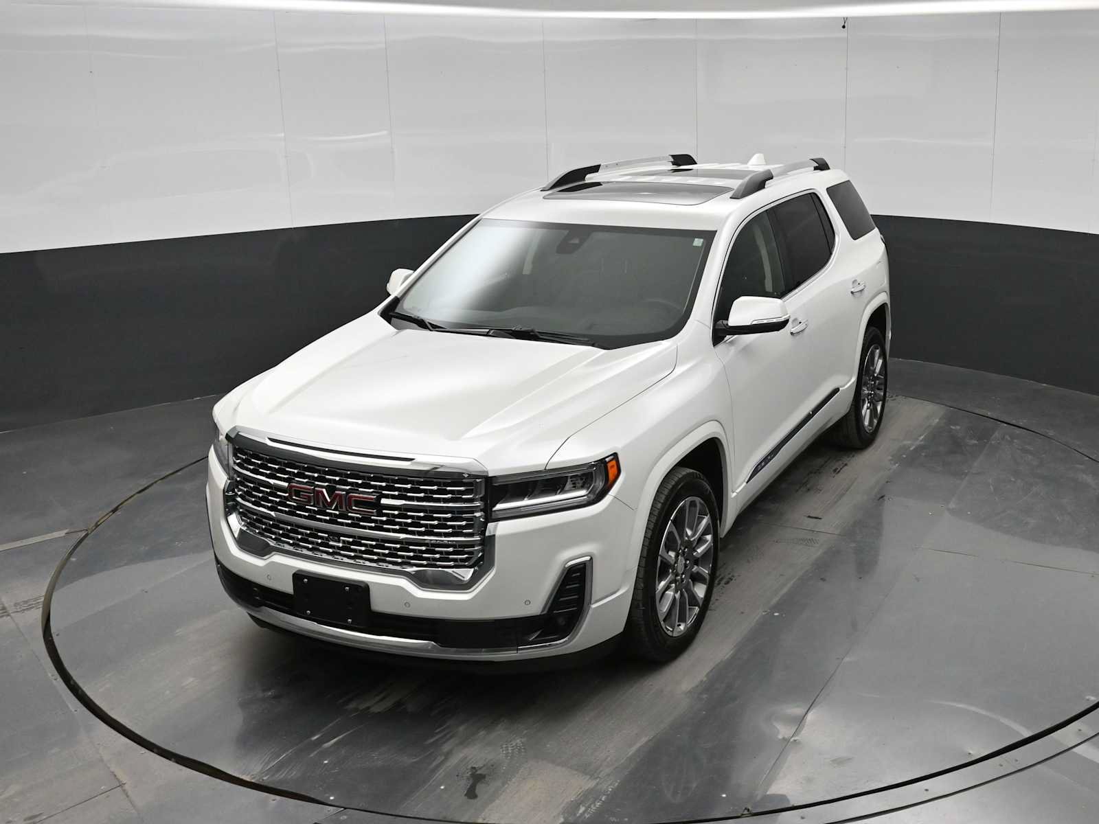 Used 2022 GMC Acadia Denali w/ Denali Ultimate Package AWD/4WD image 24
