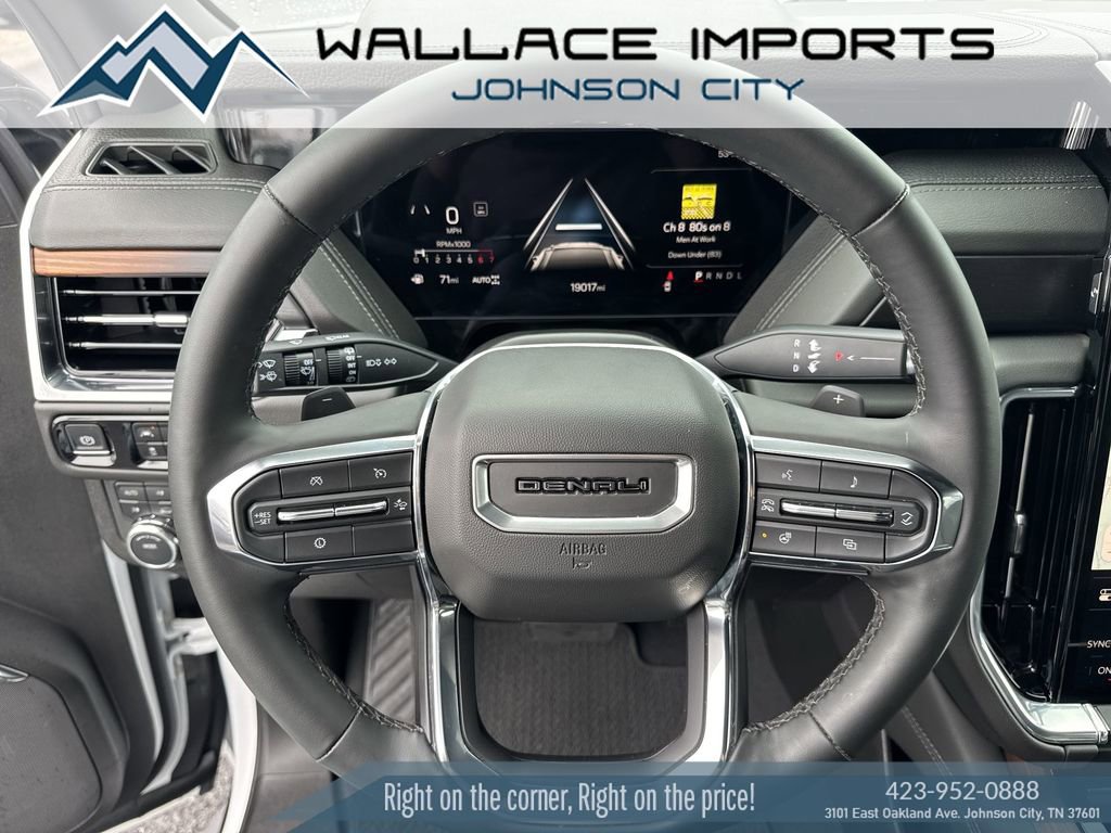 Used 2025 GMC Yukon Denali AWD/4WD image 30
