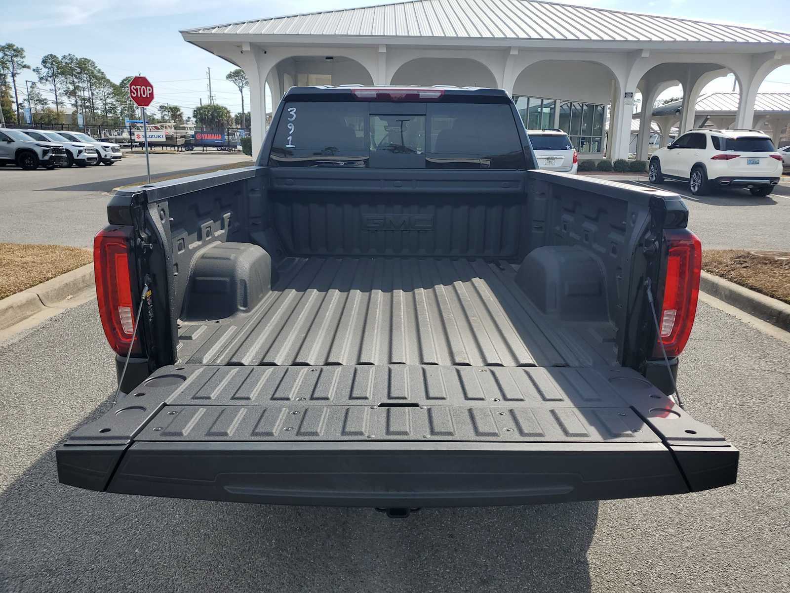 New 2026 GMC Sierra 1500 Denali w/ Denali Reserve Package AWD/4WD image 5