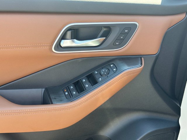 New 2026 Nissan Rogue Platinum AWD/4WD image 24