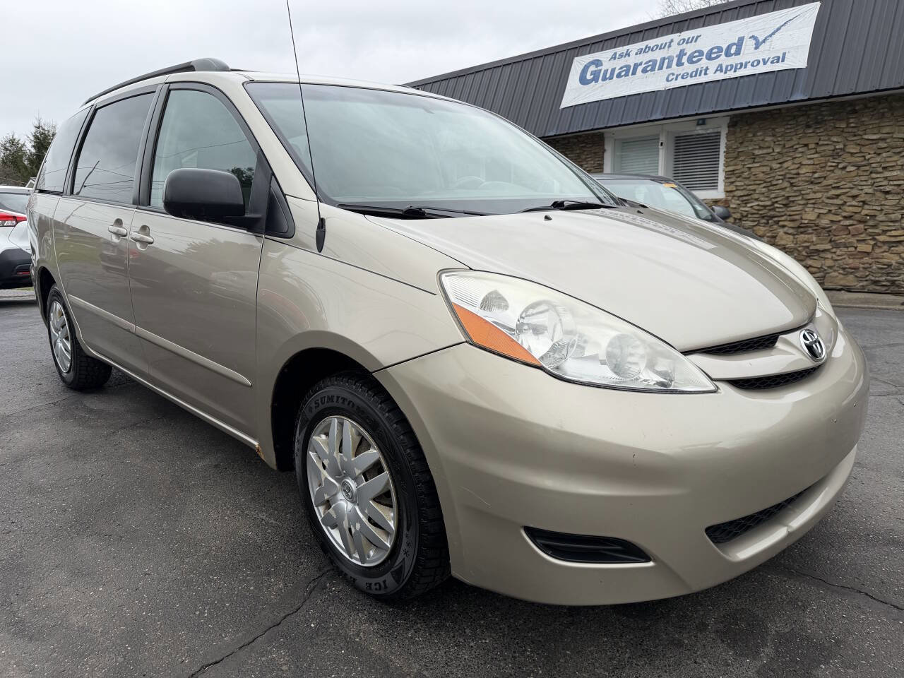 Used 2009 Toyota Sienna LE
