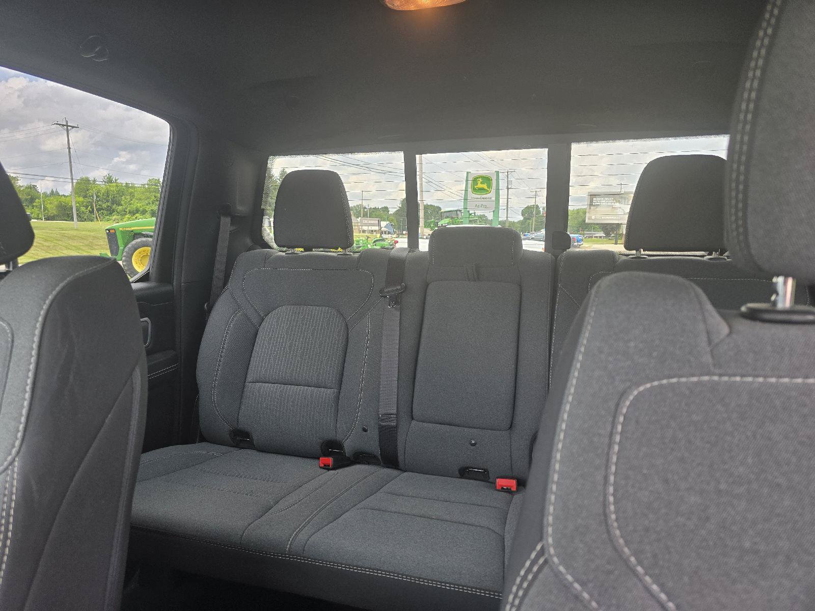 Used 2023 RAM 1500 Big Horn AWD/4WD image 34