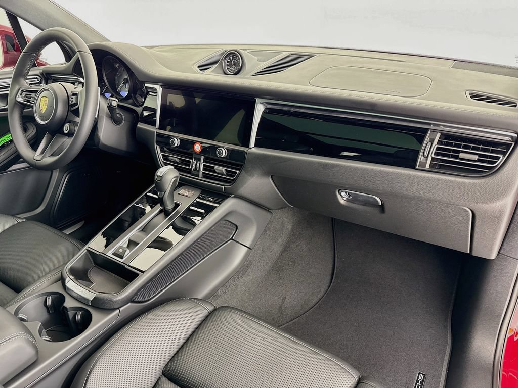 New 2026 Porsche Macan S AWD/4WD image 32