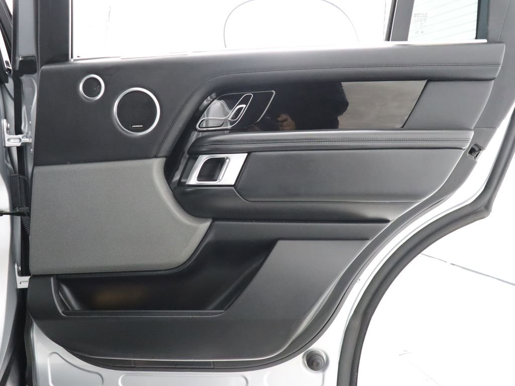 Used 2019 Land Rover Range Rover Long Wheelbase Supercharged image 46