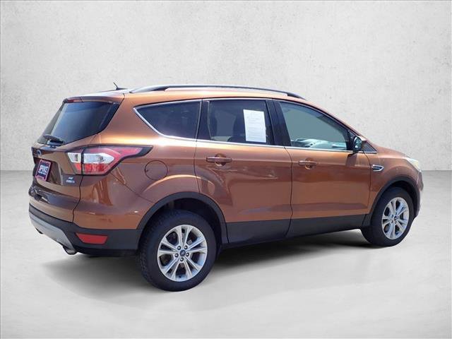Used 2017 Ford Escape SE w/ Equipment Group 201A AWD/4WD image 4