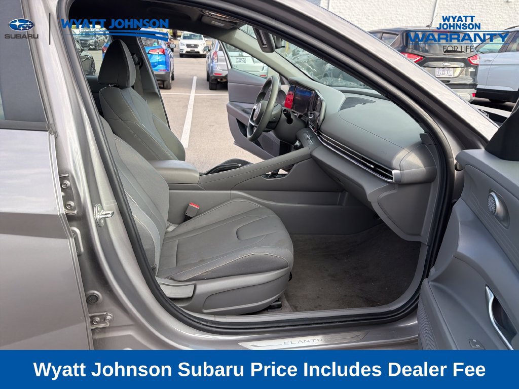 Used 2024 Hyundai Elantra SEL FWD image 36
