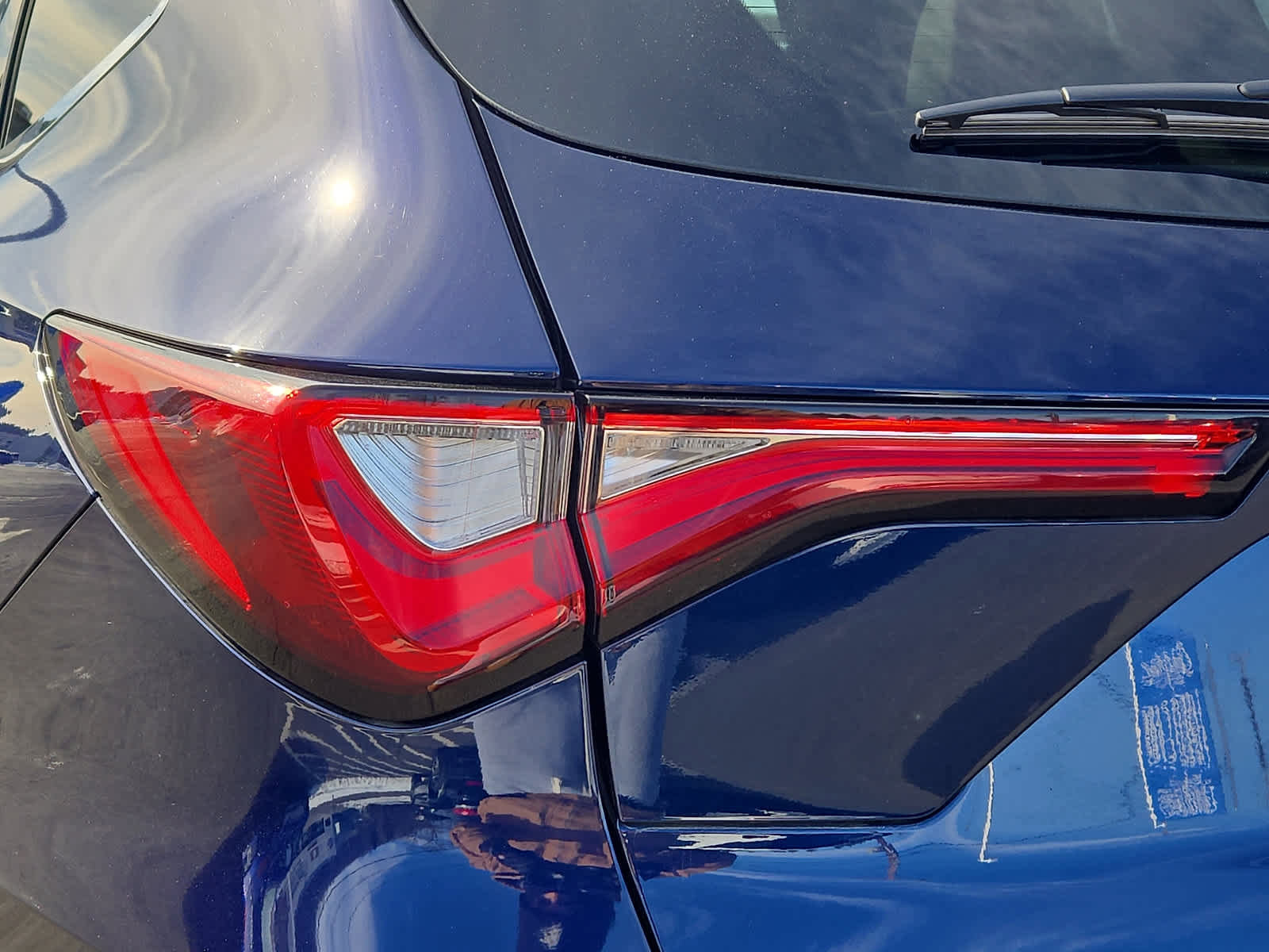 Used 2024 Acura MDX SH-AWD w/ Technology Package image 11