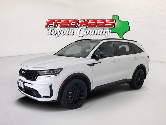 Used 2023 Kia Sorento SX