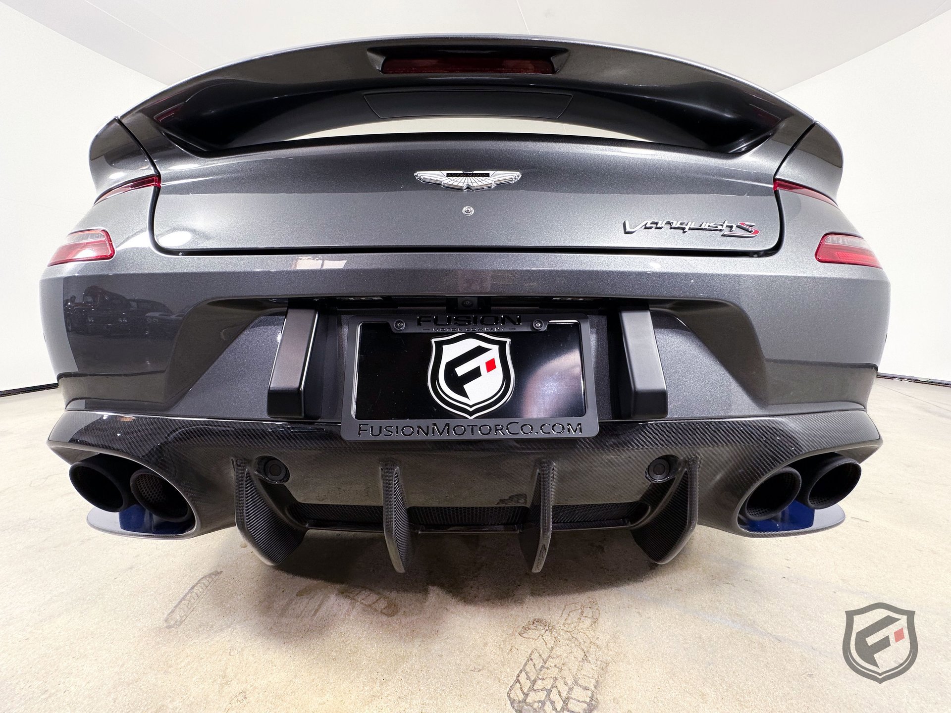Used 2018 Aston Martin Vanquish S RWD image 32