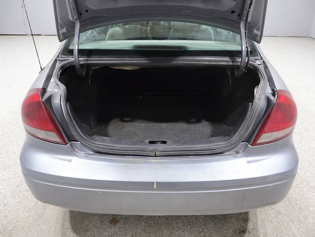 Used 2006 Ford Taurus SEL FWD image 19