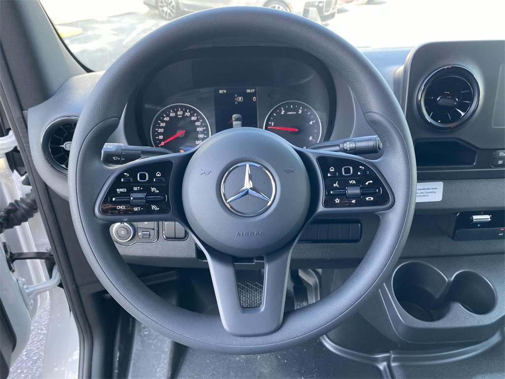 Used 2024 Mercedes-Benz Sprinter 2500 image 15