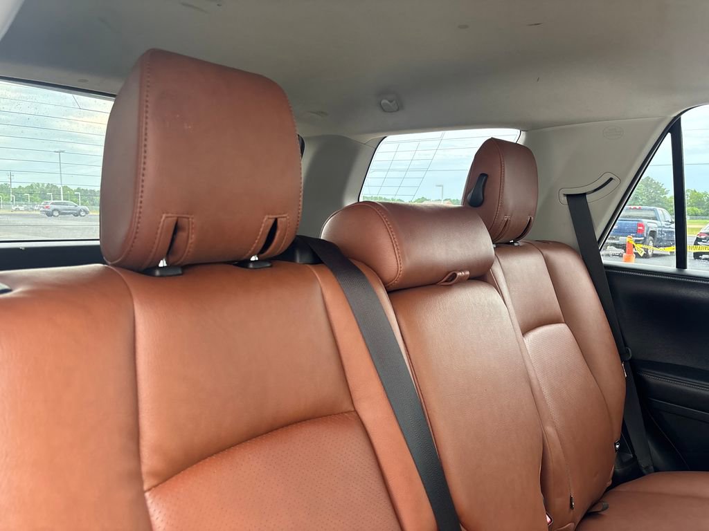 Used 2015 Toyota 4Runner Limited AWD/4WD image 28