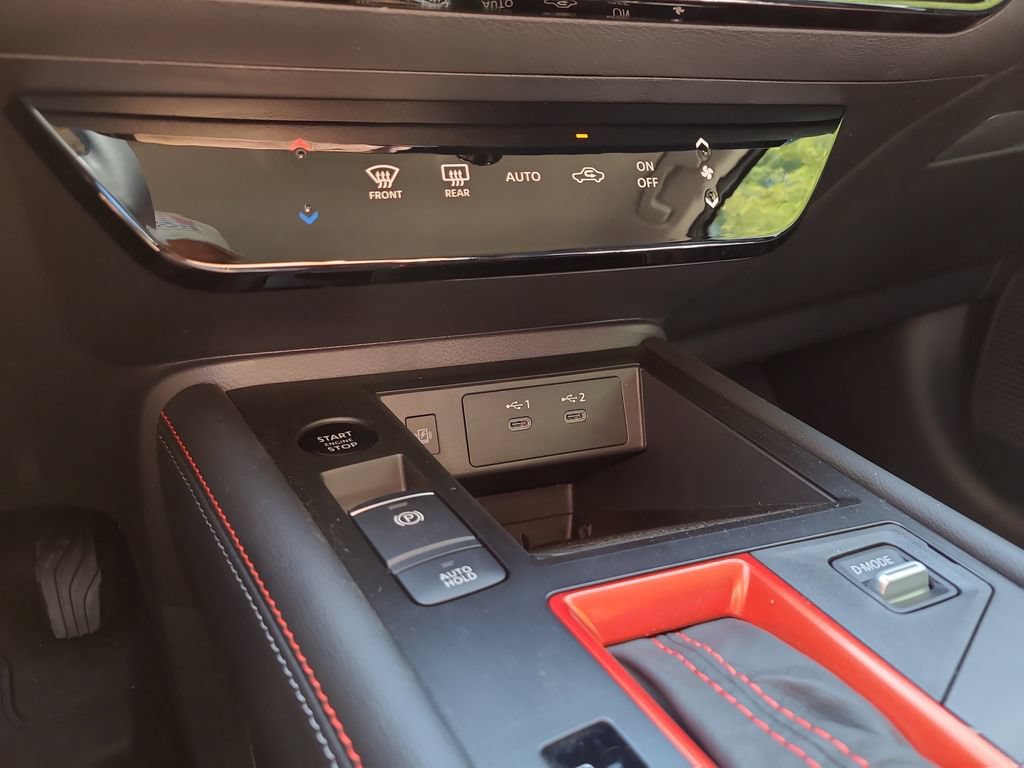 New 2026 Nissan Kicks SR w/ Illumination Package FWD image 19