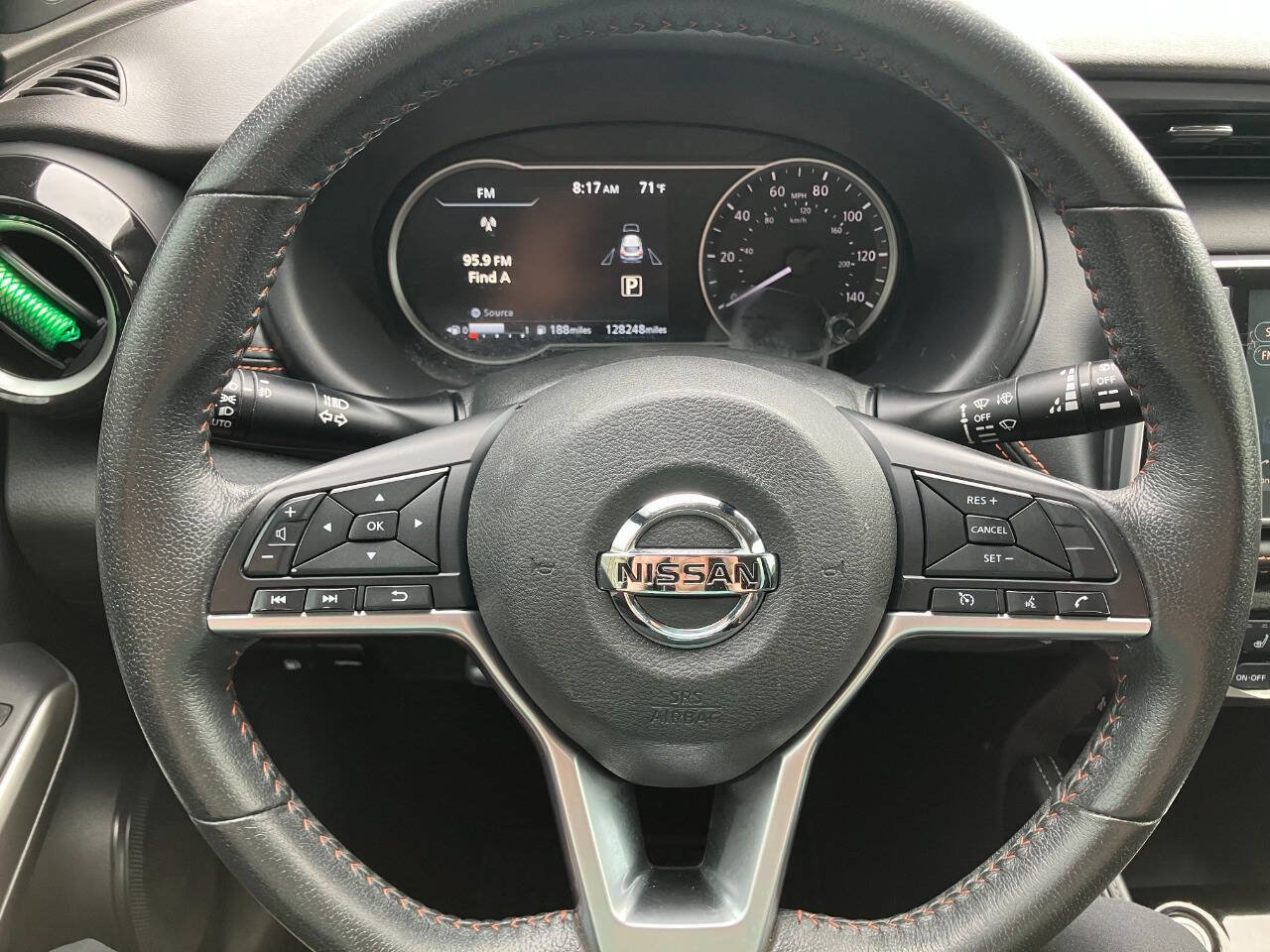 Used 2020 Nissan Kicks SR w/ SR Premium Package FWD image 18