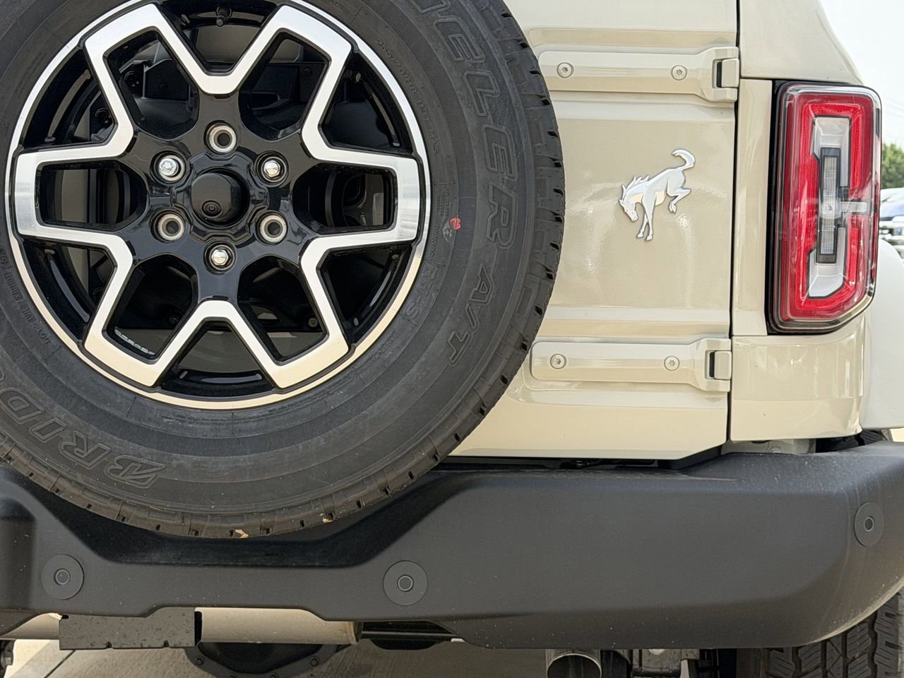 New 2026 Ford Bronco Outer Banks AWD/4WD image 39